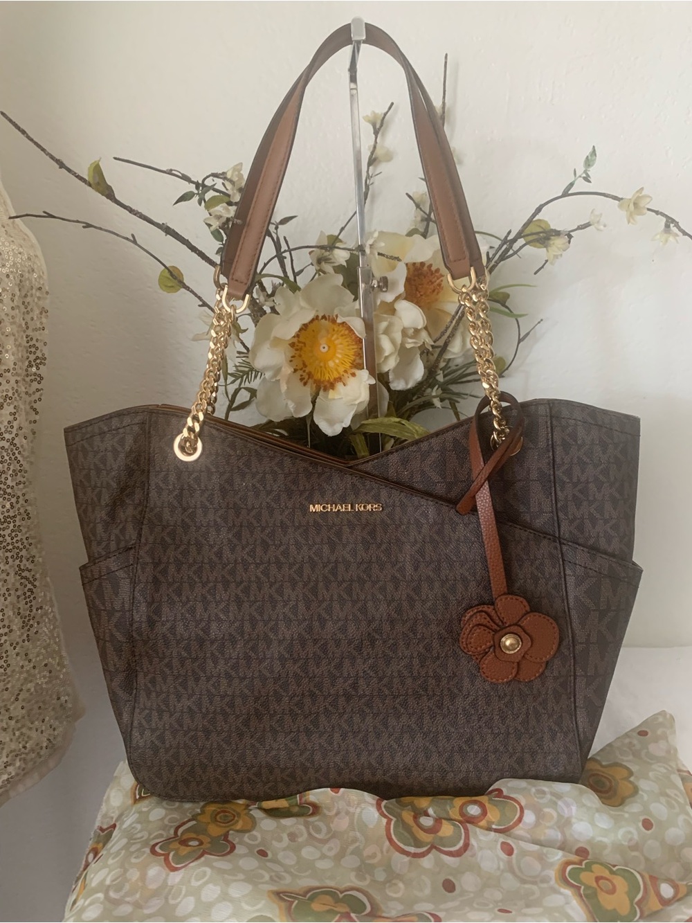 Michael Kors Brawn Monogram Jet Set Travel Large Saffiano Leather Chain Tote Bag